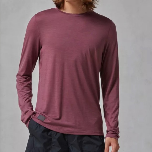 lululemon athletica Other - lululemon men’s purple ling sleeve shirt L L54-22